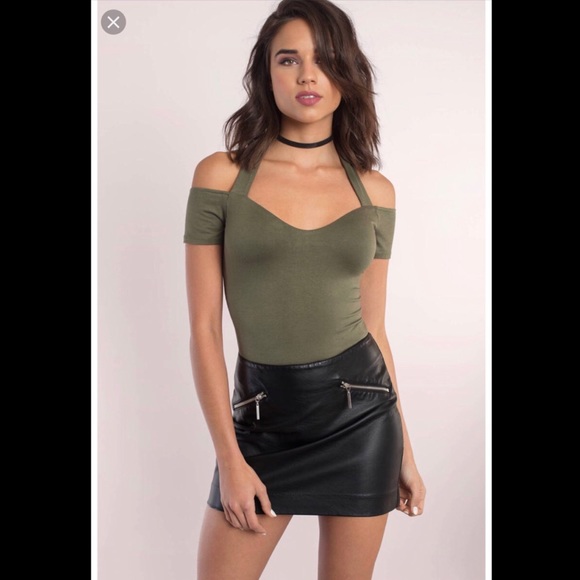 Tobi Tops - Tobi Olive Green Off The Shoulder Bodysuit